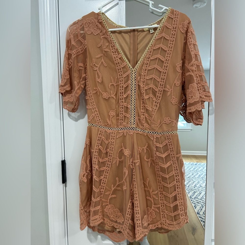 Kori pinky/peach lace romper